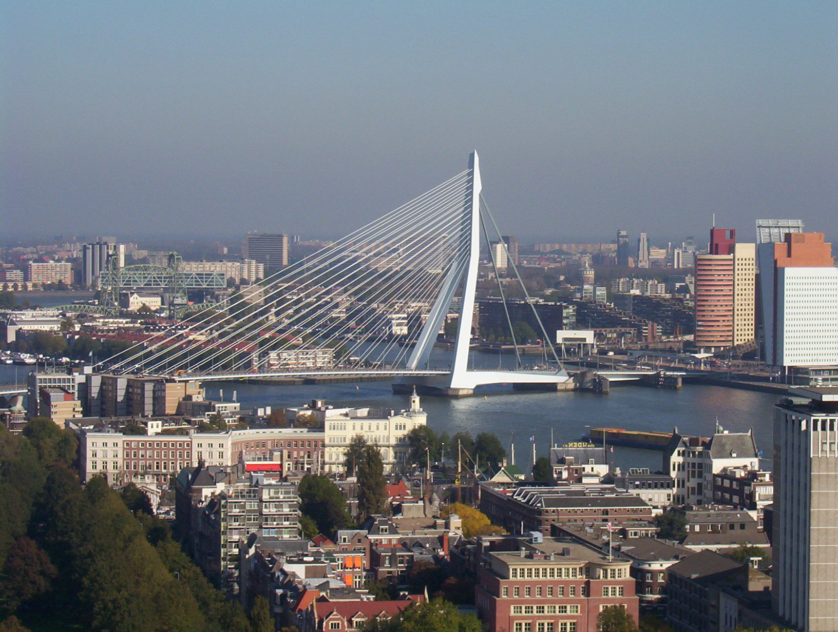 Erasmusbrug van af de Euromst
